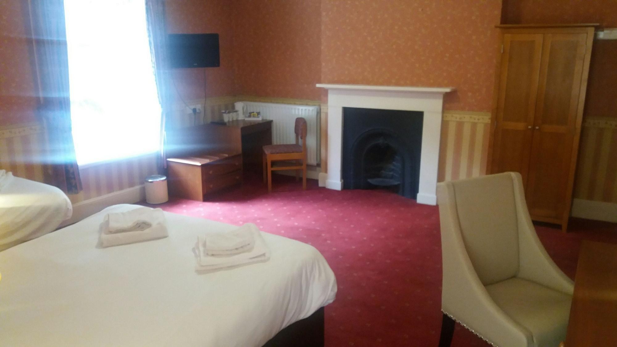 Hall Sheffield Hotel
